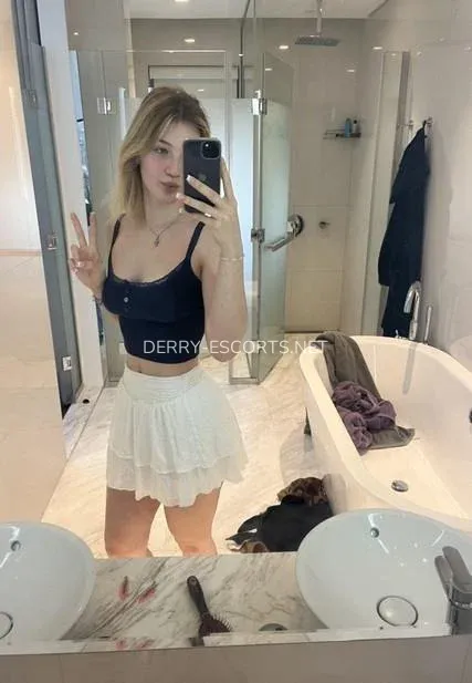 Derry escorts Inger — 1