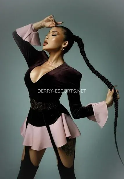 Derry escorts Agnes — 7