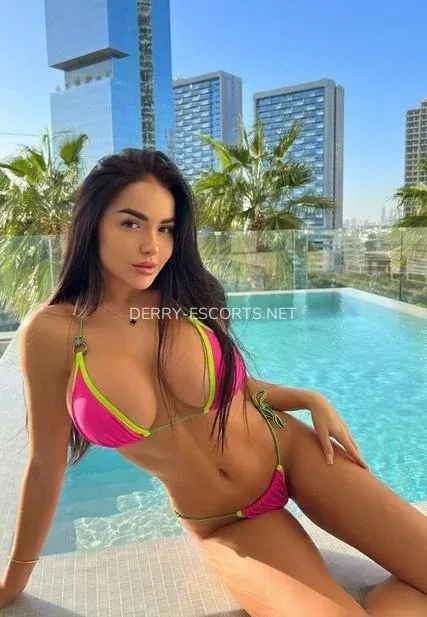 Derry escorts Siv — 5