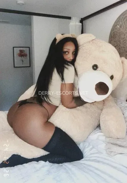 Derry escorts Amanda — 3