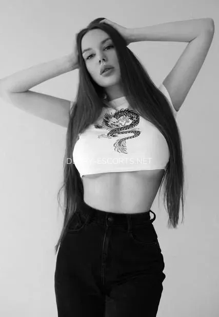 Derry escorts Berit — 3