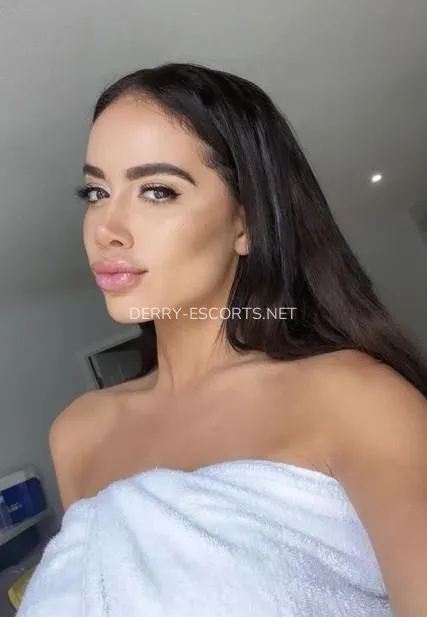 Derry escorts Marie — 4