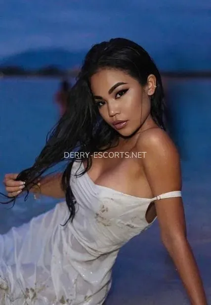 Derry escorts Valentina — 3