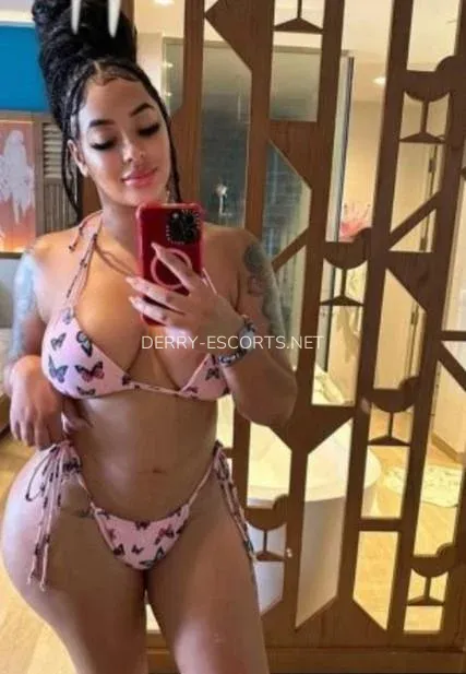 Derry escorts Amanda — 4