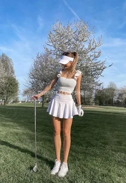 Derry escorts Vivian — 5