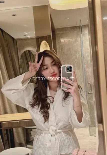 Derry escorts Lindsey — 8