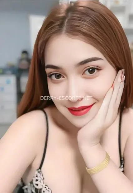 Derry escorts Olivia — 1