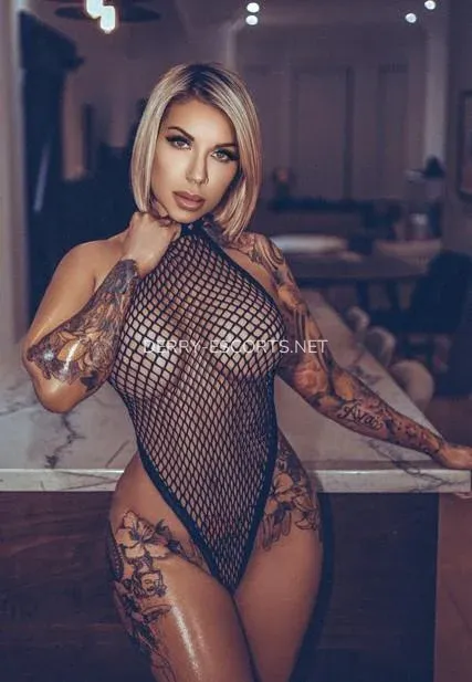 Derry escorts Alexandra — 10