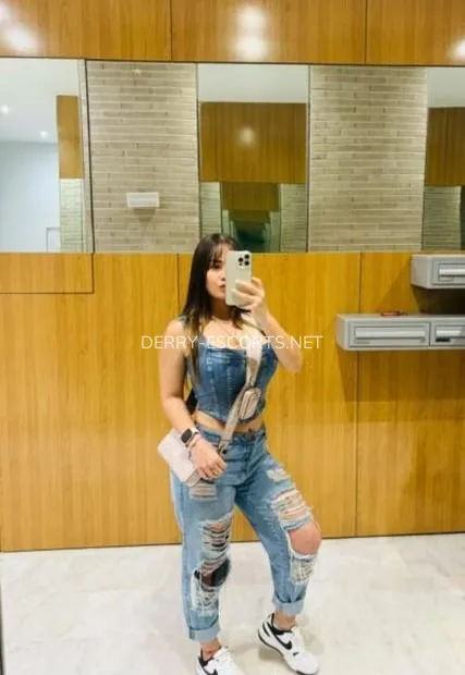 Derry escorts Haylee — 2