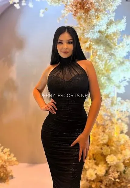 Derry escorts Erica — 9