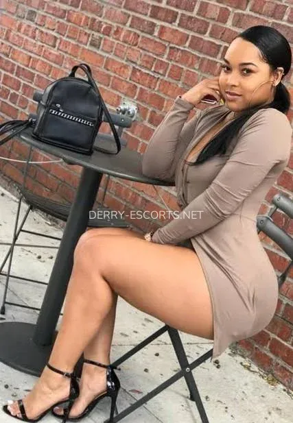 Derry escorts Nathalie — 4