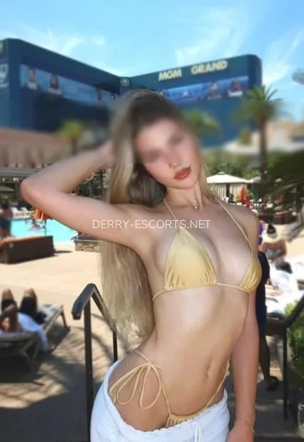 Derry escorts Inger — 2