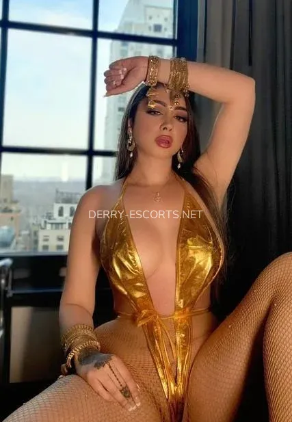 Derry escorts Kyla — 3