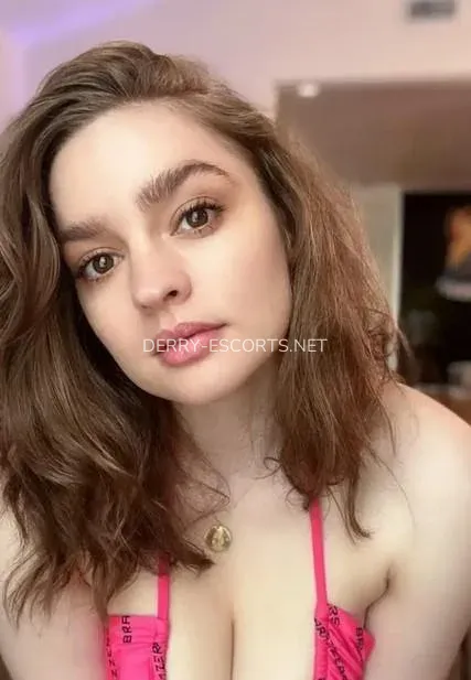 Derry escorts Kerstin — 1