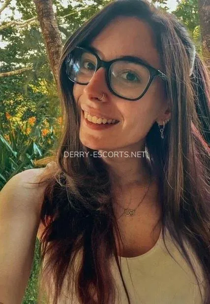 Derry escorts Caroline — 4