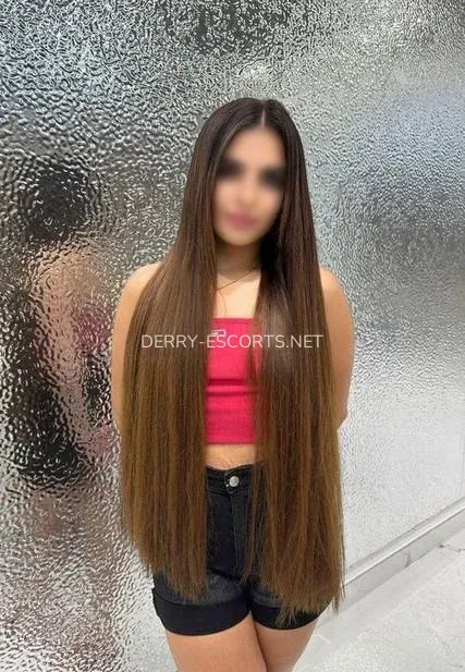 Derry escorts Julia — 5