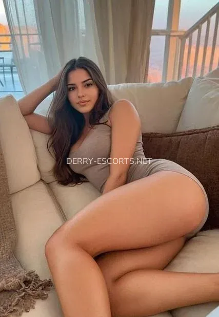Derry escorts Amalia — 5