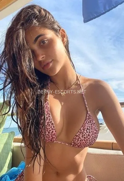 Escort djevojka Erin - Derry