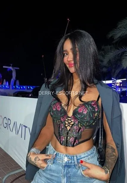 Derry escorts Caroline — 4