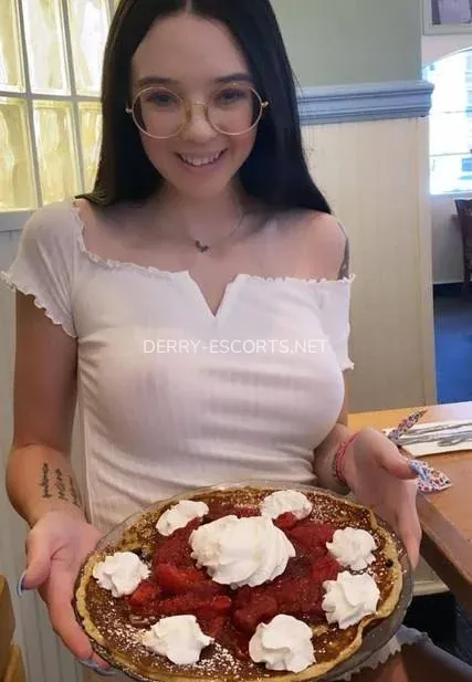Derry escorts Therese — 3