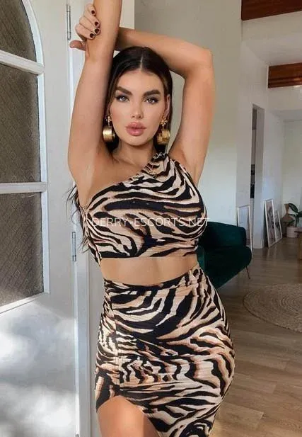 Derry escorts Fatima — 3