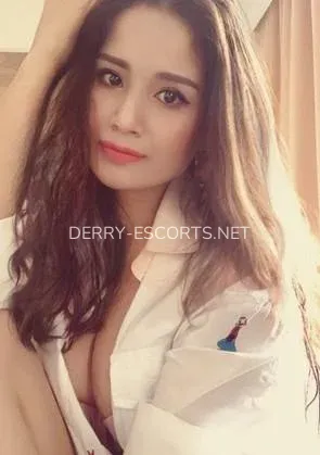 Derry escorts Inger — 7