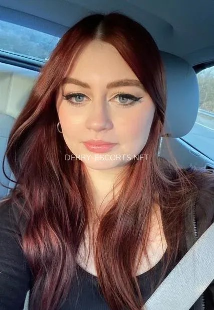 Derry escorts Almudena — 4