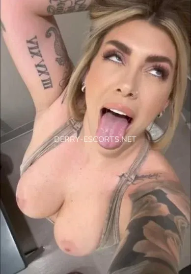 Derry escorts Sophie — 6