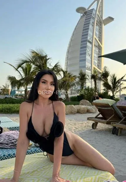 Derry escorts Gianna — 5