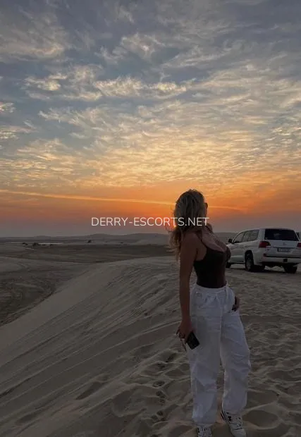 Escort djevojka Jenny - Derry