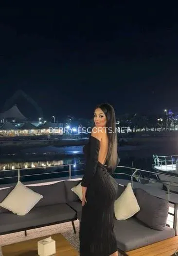 Derry escorts Chelsea — 7