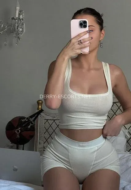 Derry escorts Kelsey — 10