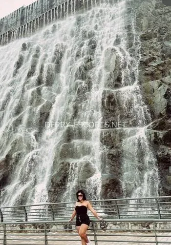 Derry escorts Gudula — 9