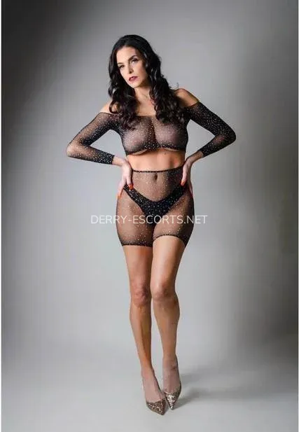 Derry escorts Cristina — 5