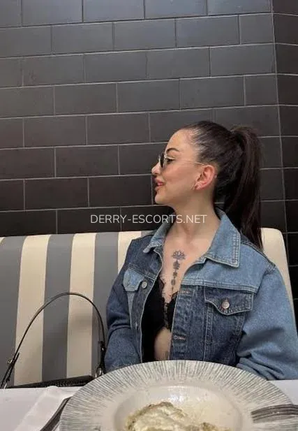 Derry escorts Jessica — 1
