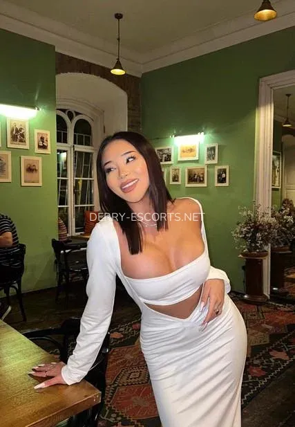 Derry escorts Agnes — 6