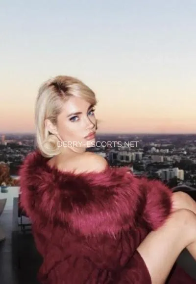 Derry escorts Josefin — 2