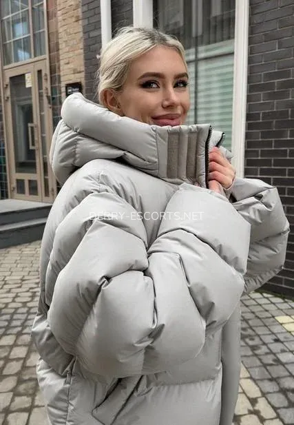 Derry escorts Kyra — 6