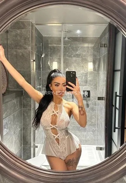 Derry escorts Mia — 5