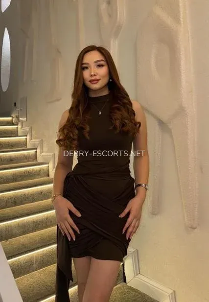 Derry escorts Rebecca — 1