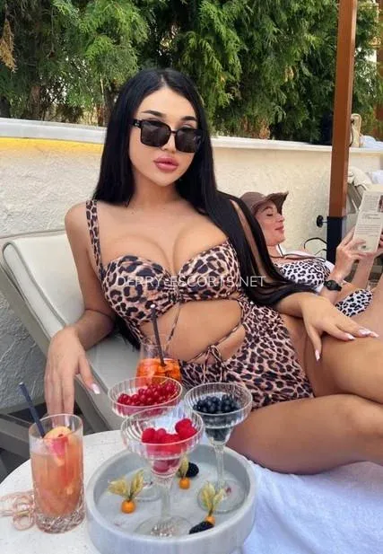 Derry escorts Åsa — 8
