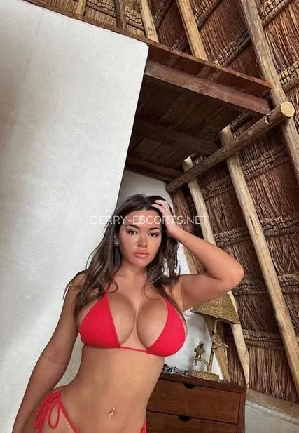 Derry escorts Marianne — 3