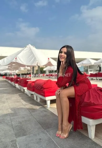 Derry escorts Malin — 2