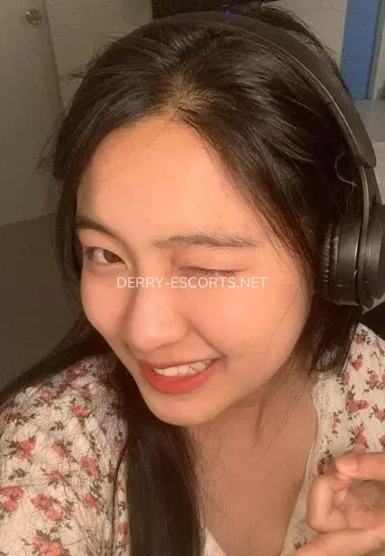 Derry escorts Kerstin — 3