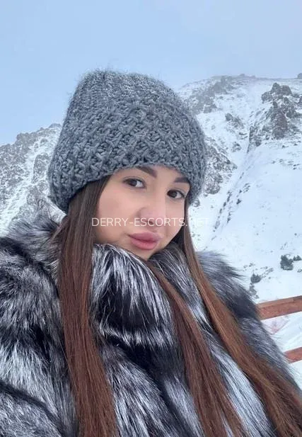 Derry escorts Ellen — 1