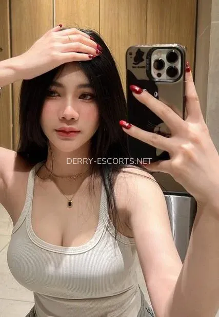Derry escorts Germana — 8