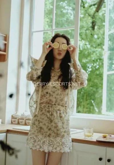 Derry escorts Jadyn — 6