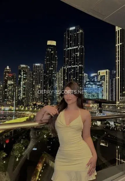 Derry escorts Siv — 1