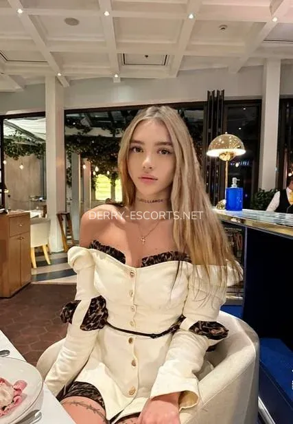Derry escorts Valentina — 1