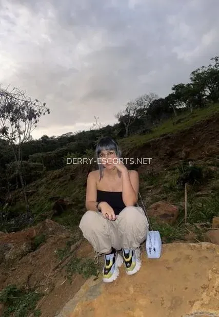 Derry escorts Gabriella — 1